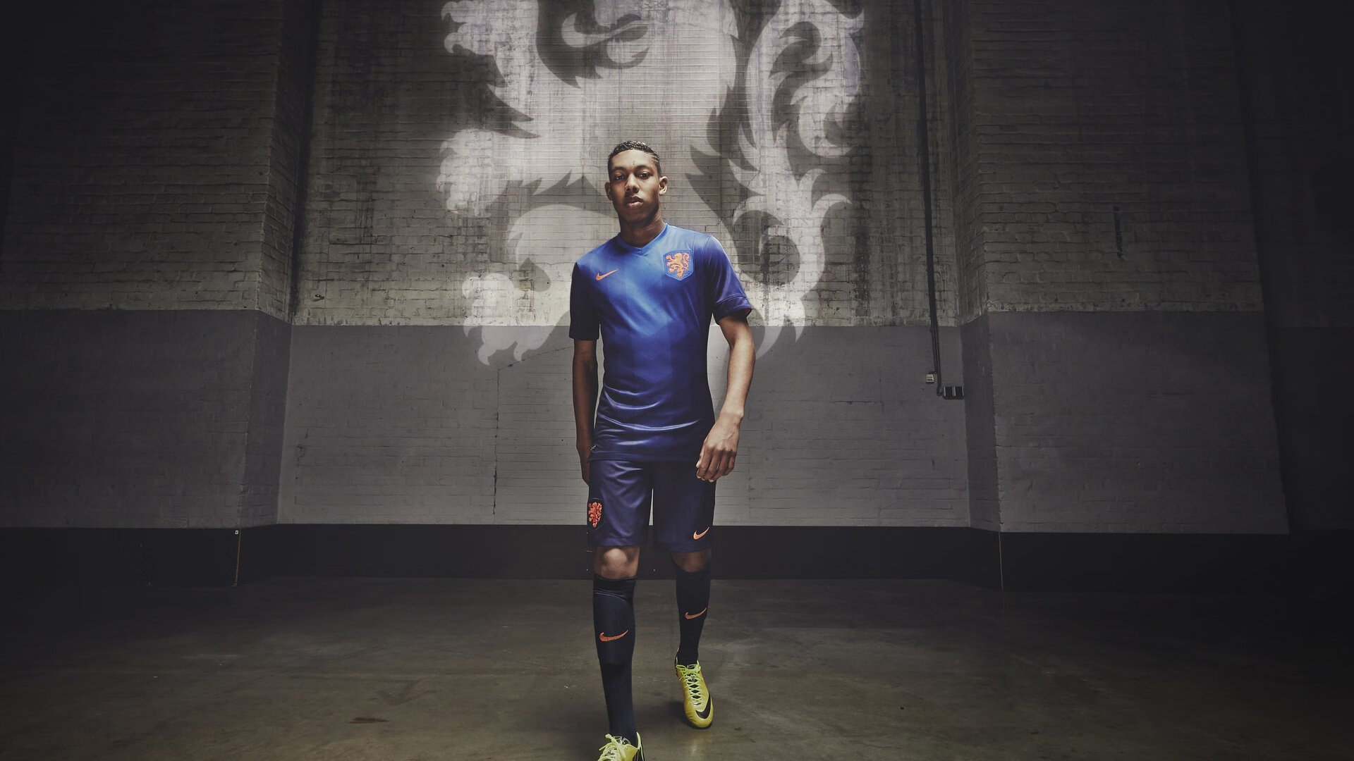 《Faker：迎接第十春，初心依旧》